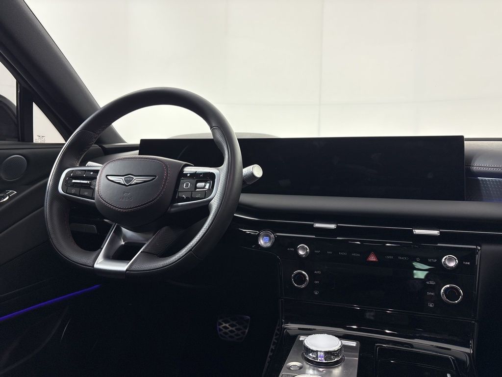 Thumbnail: 2025 Genesis G80 - 24