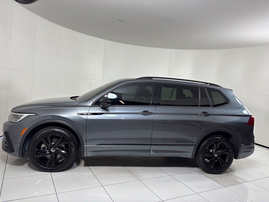 Thumbnail: 2023 Volkswagen Tiguan - 2