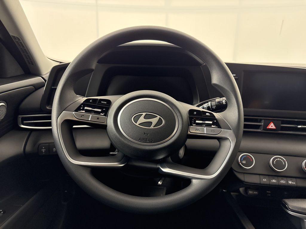 Thumbnail: 2026 Hyundai Elantra - 22