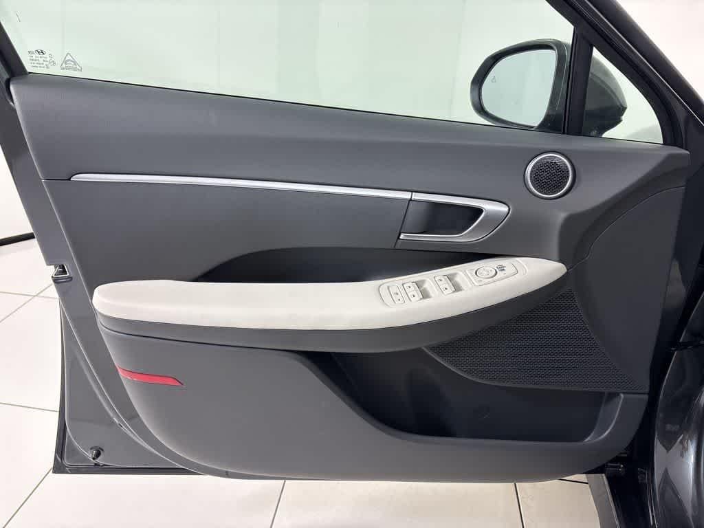 Thumbnail: 2025 Hyundai Sonata - 16