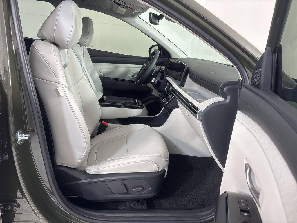 Thumbnail: 2026 Hyundai Tucson - 12