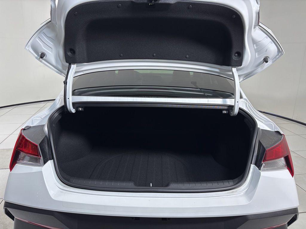 Thumbnail: 2026 Hyundai Elantra - 30
