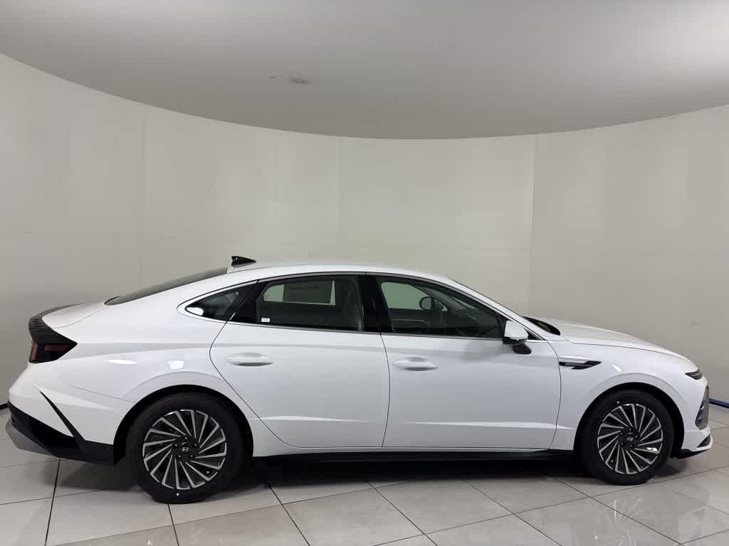 Thumbnail: 2025 Hyundai Sonata - 7