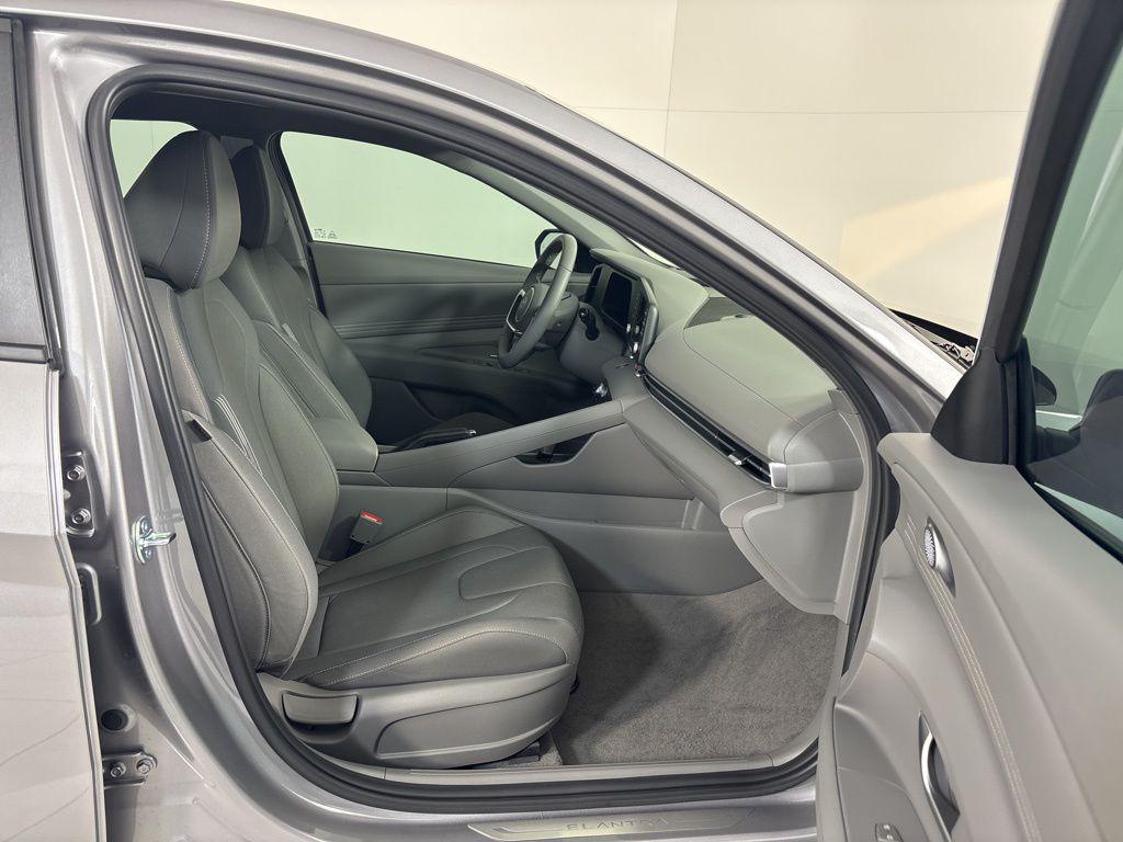 Thumbnail: 2026 Hyundai Elantra - 12