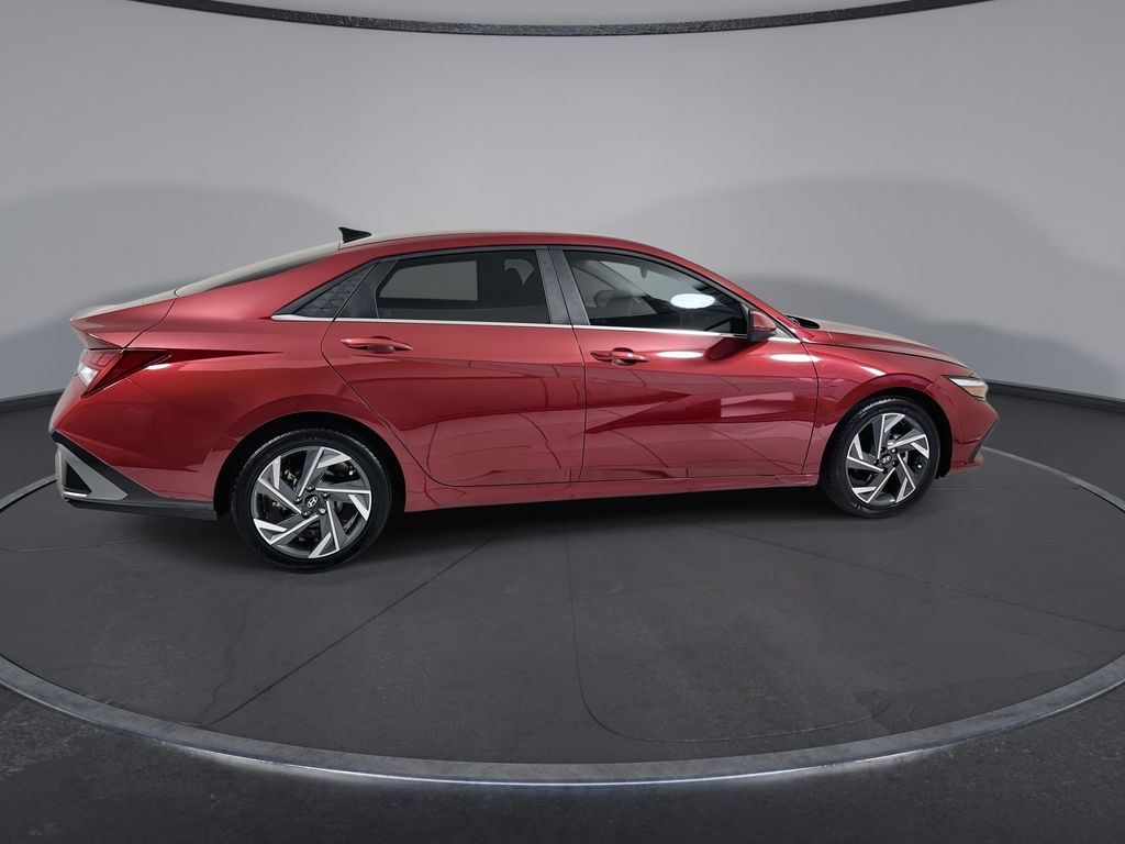 Thumbnail: 2025 Hyundai Elantra - 9