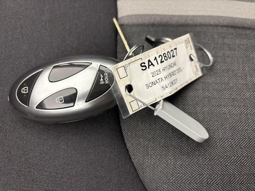 Thumbnail: 2025 Hyundai Sonata - 29