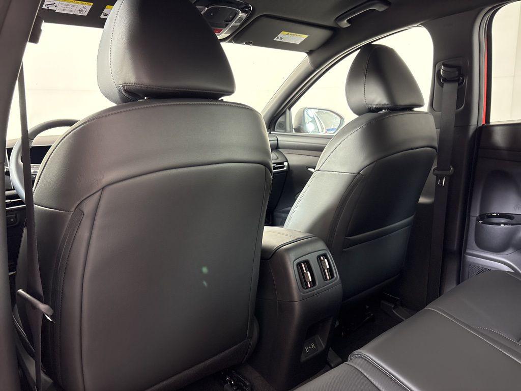 Thumbnail: 2026 Hyundai Santa Cruz - 17