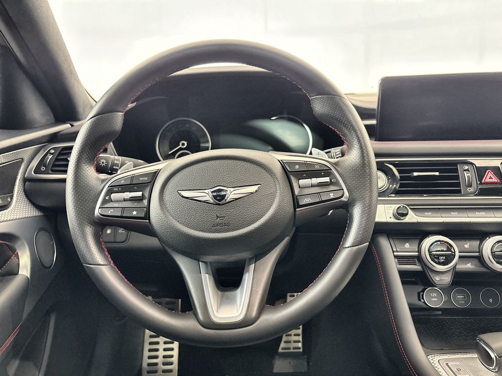 Thumbnail: 2022 Genesis G70 - 11
