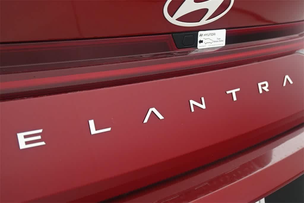 Thumbnail: 2025 Hyundai Elantra - 8