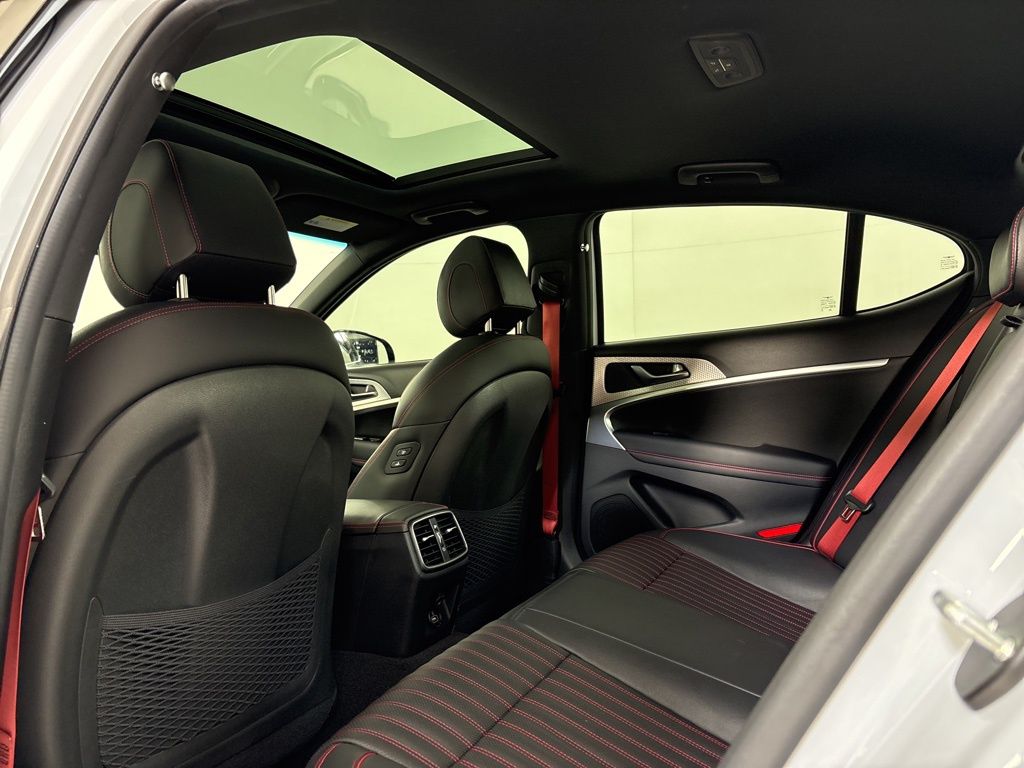 Thumbnail: 2023 Genesis G70 - 20