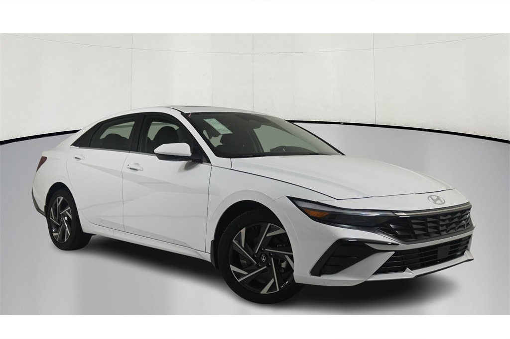 Thumbnail: 2025 Hyundai Elantra - 1