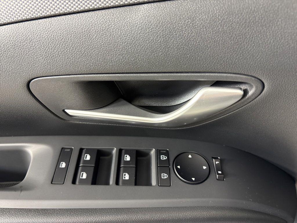 Thumbnail: 2026 Hyundai Tucson - 17