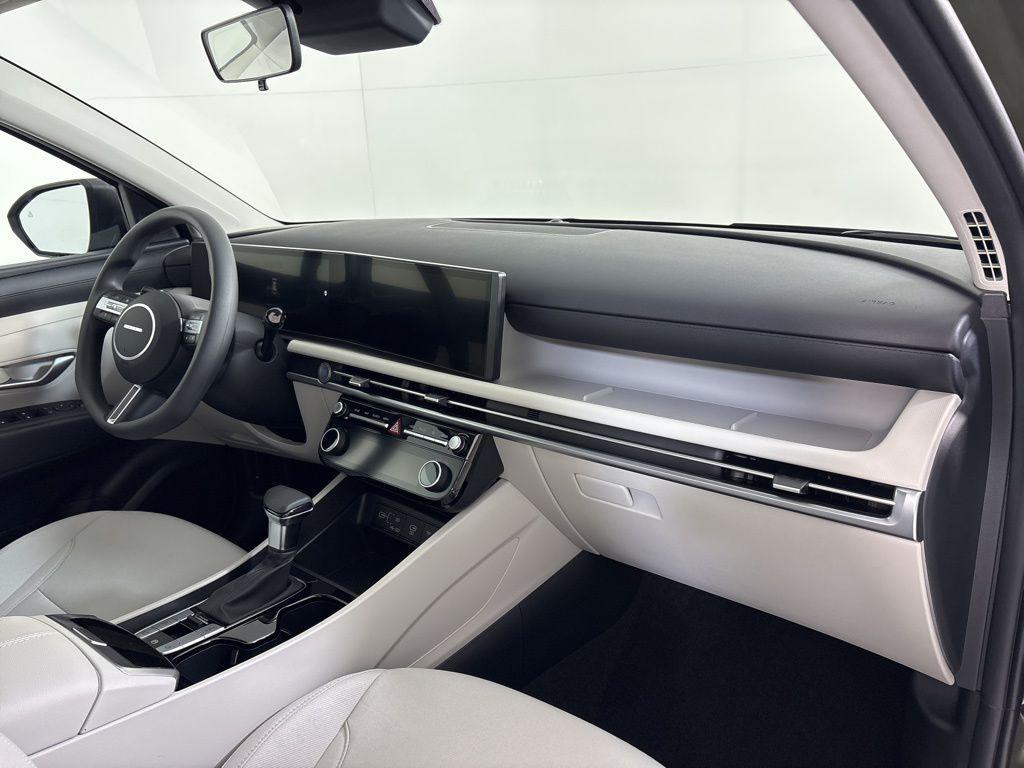 Thumbnail: 2026 Hyundai Tucson - 13
