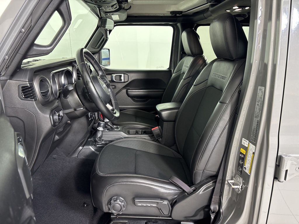 Thumbnail: 2021 Jeep Wrangler - 14