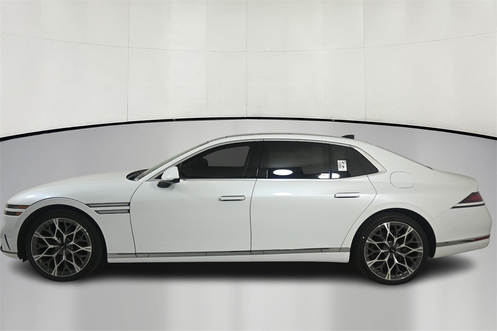 Thumbnail: 2025 Genesis G90 - 4