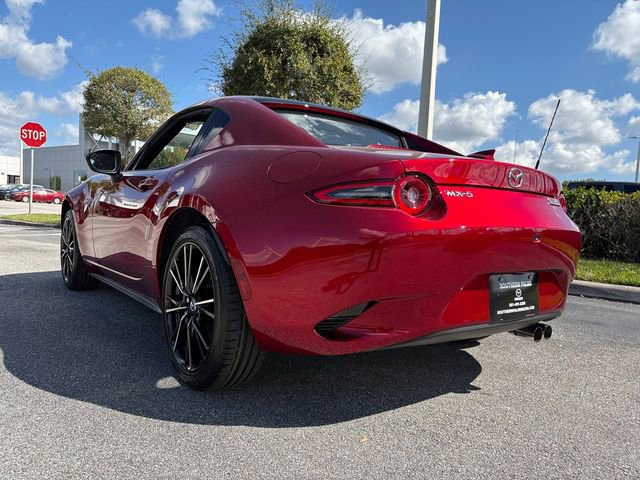 2025 Mazda MX-5 Miata Miata RF Grand Touring photo 2
