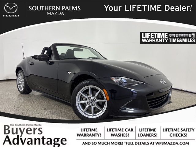 2017 Mazda MX-5 Miata Sport's photo