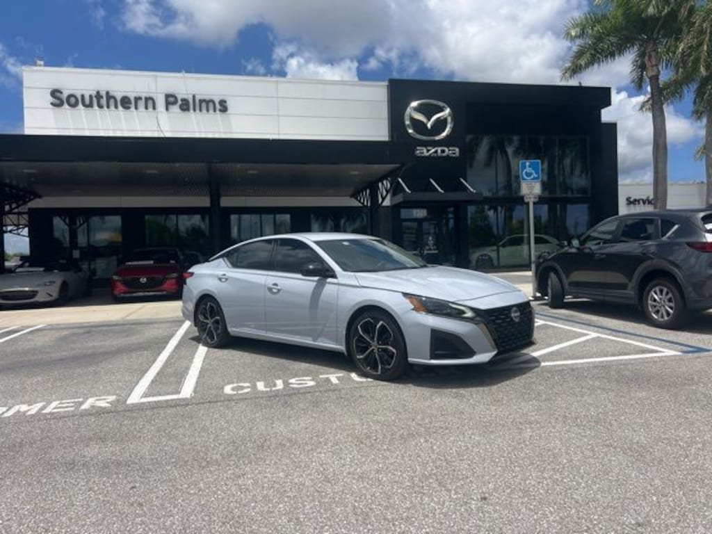 Used 2025 Nissan Altima 2.5 SR Sedan