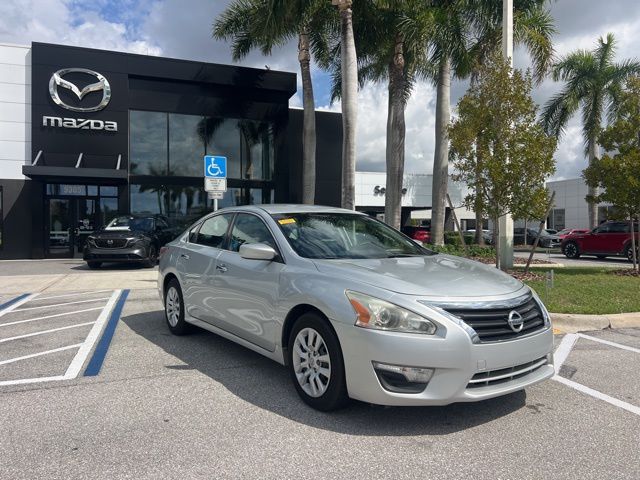 Used 2014 Nissan Altima SL with VIN 1N4AL3AP5EC151467 for sale in Royal Palm Beach, FL
