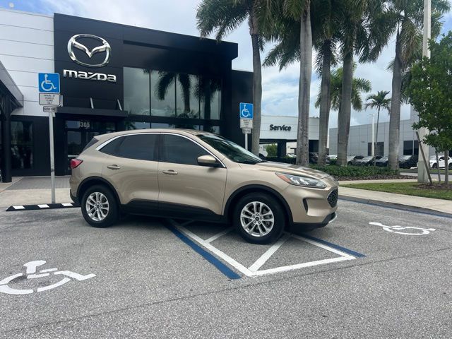 Used 2020 Ford Escape SE with VIN 1FMCU0G63LUC08300 for sale in Royal Palm Beach, FL