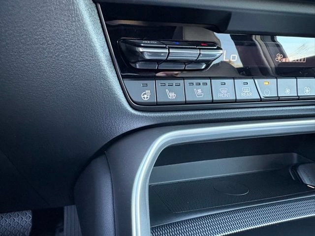 2026 Mazda CX-90 Premium Plus Package - Photo 23