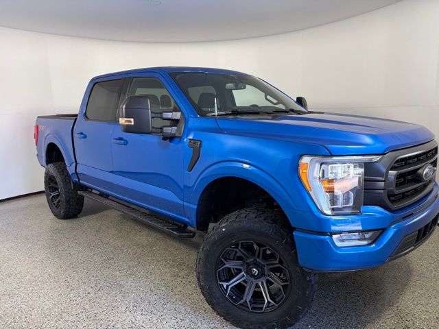2021 Ford F-150 XLT photo 2