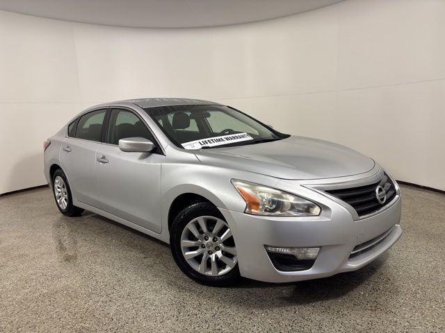 Used 2014 Nissan Altima S with VIN 1N4AL3AP5EC151467 for sale in Royal Palm Beach, FL