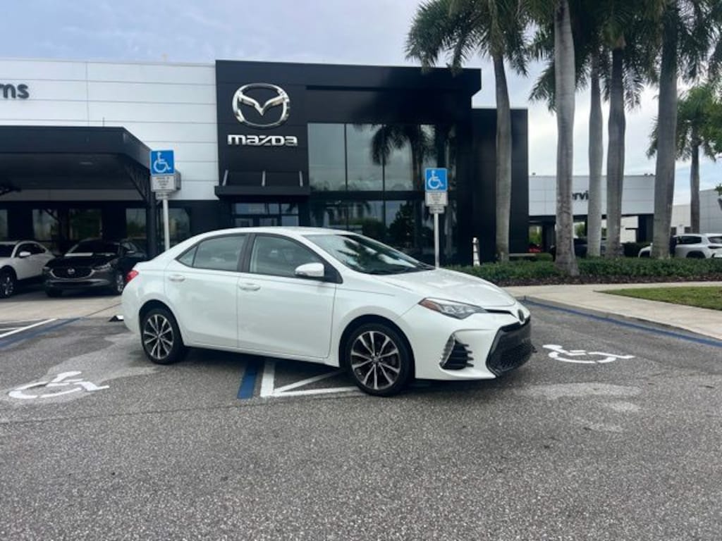 Used 2017 Toyota Corolla SE Sedan