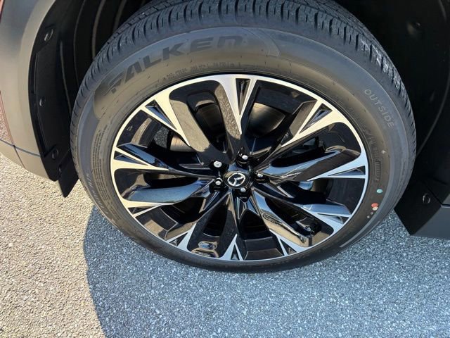 2025 Mazda CX-90 Plug-in Hybrid Premium Plus photo 3