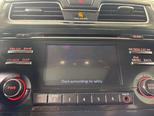 2013 Nissan Altima 3.5 SV photo 2