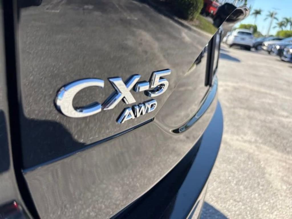 New 2025 Mazda CX-5 2.5 S Preferred AWD Sport Utility