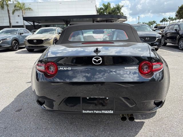 2025 Mazda MX-5 Miata Miata Grand Touring photo 3