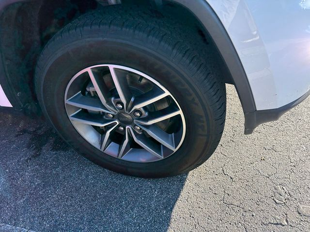 2022 Jeep Cherokee Limited photo 3