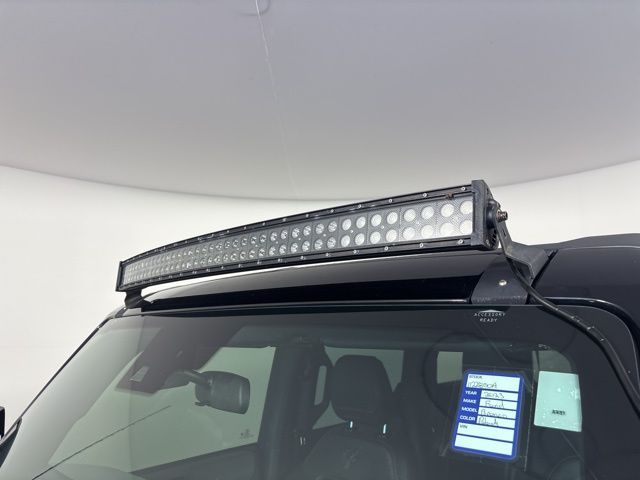 2023 Ford Bronco Base photo 4