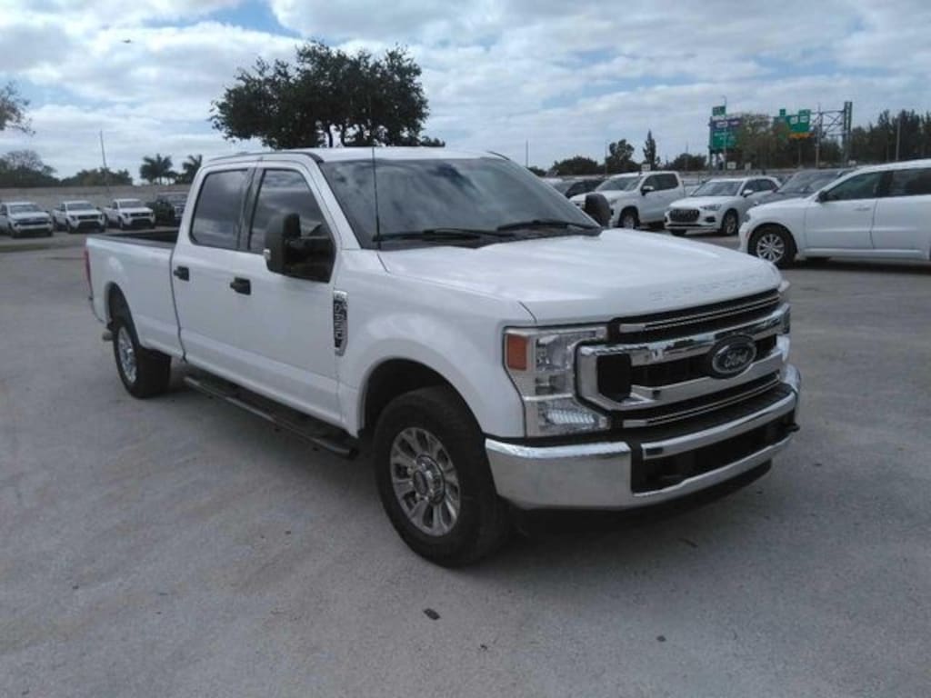 Used 2022 Ford F-350 XLT Truck Crew Cab