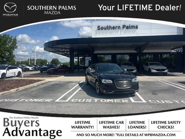 2019 Chrysler 300 Touring