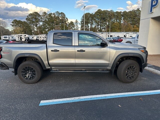 2024 Chevrolet Colorado Trail Boss photo 4