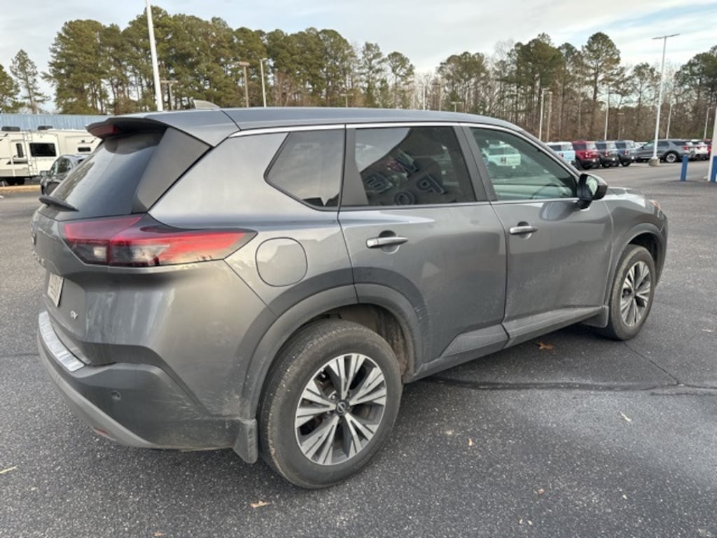 Used 2023 Nissan Rogue SV SUV