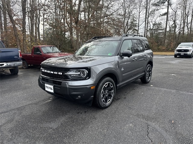 2025 Ford Bronco Sport Outer Banks's photo