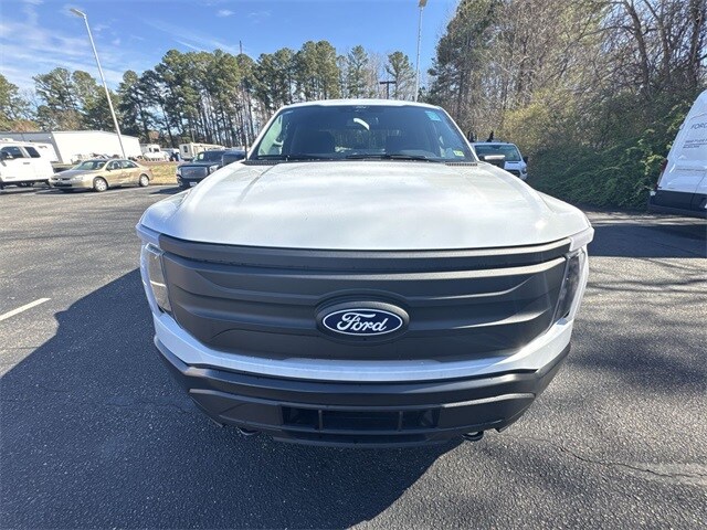 2024 Ford F-150 Lightning photo 3