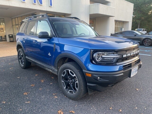 2024 Ford Bronco Sport Outer Banks photo 2