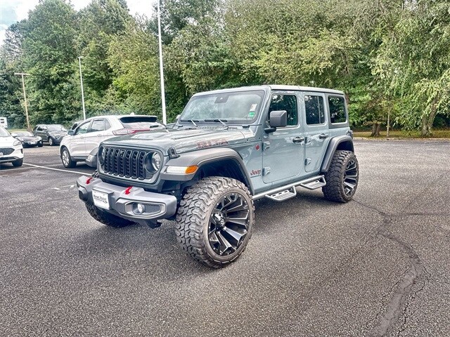 2024 Jeep Wrangler Rubicon photo 4