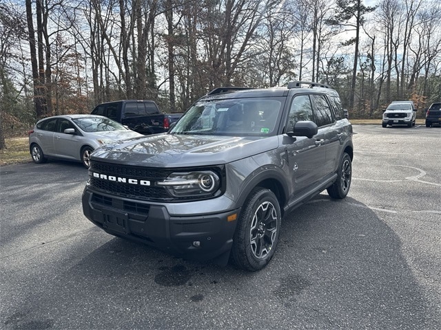 2025 Ford Bronco Sport Outer Banks's photo