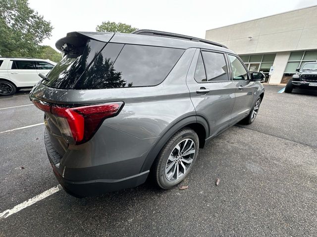2025 Ford Explorer ST-LINE - Photo 13