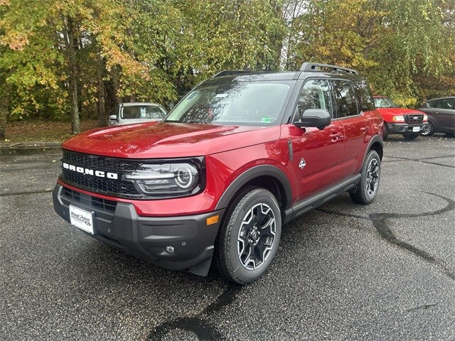 2025 Ford Bronco Sport Outer Banks photo 3