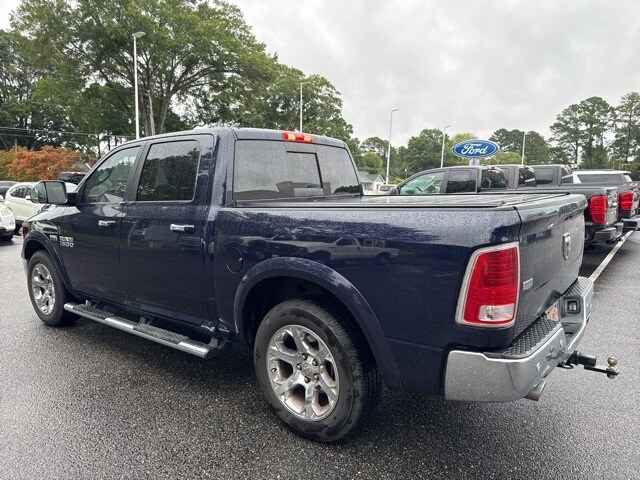 2017 Ram 1500 Laramie photo 3