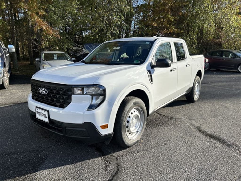 New 2025 Ford Maverick XL Crew Cab