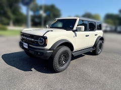 2026 Ford Bronco Outer Banks Sport Utility