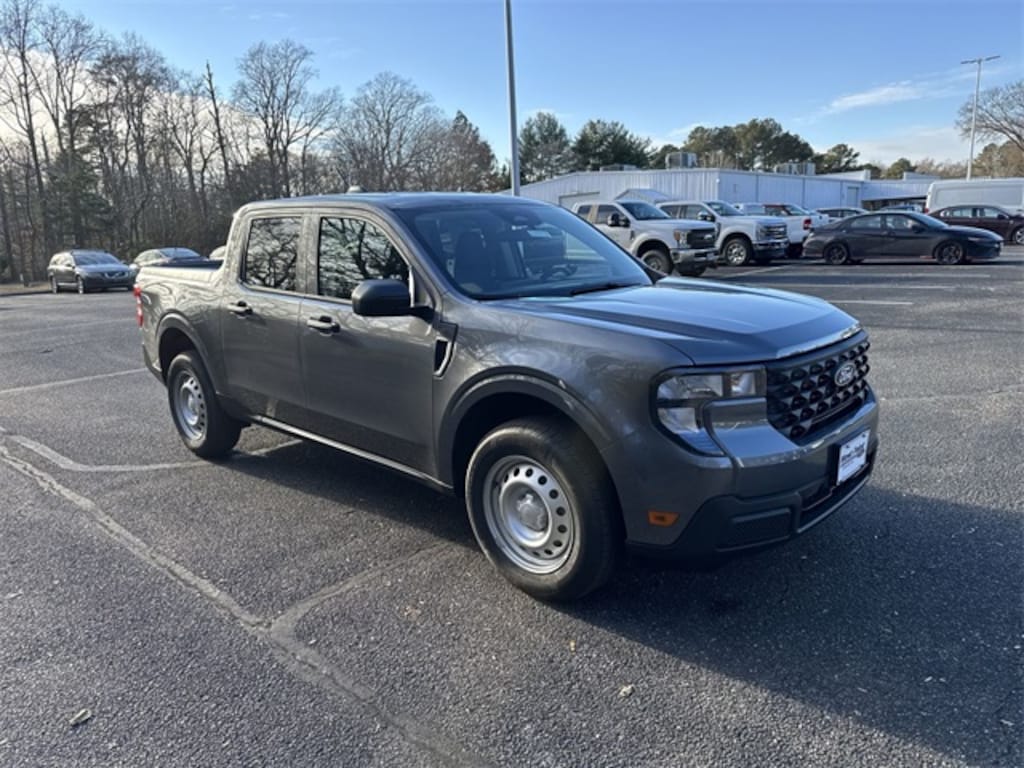 New 2026 Ford Maverick XL Crew Cab