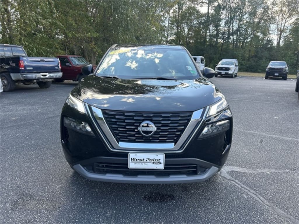 Used 2023 Nissan Rogue S SUV